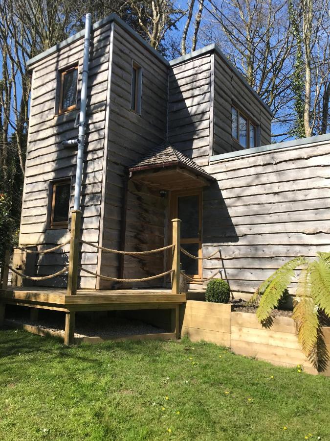 Winnie'S Corner - Self Contained Within The Grounds Of Another Property, In An Idyllic Wooded Setting Carlyon Bay Buitenkant foto