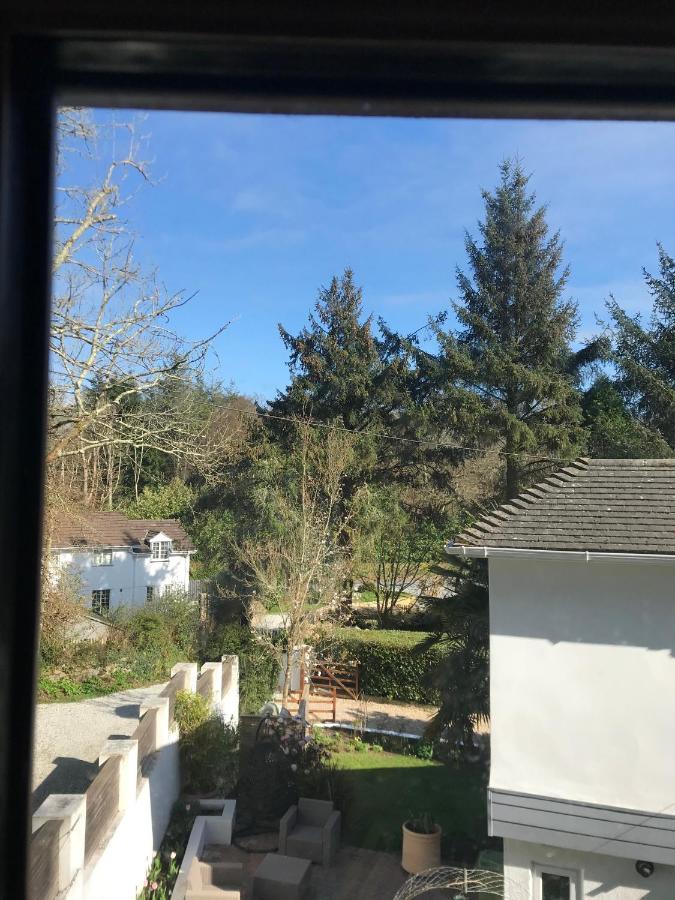 Winnie'S Corner - Self Contained Within The Grounds Of Another Property, In An Idyllic Wooded Setting Carlyon Bay Buitenkant foto